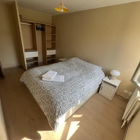 Вилла Maison Familiale Avec Jardin 8eme