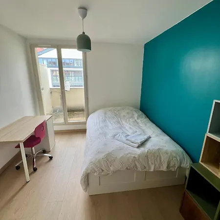 Maison Familiale Avec Jardin 8eme