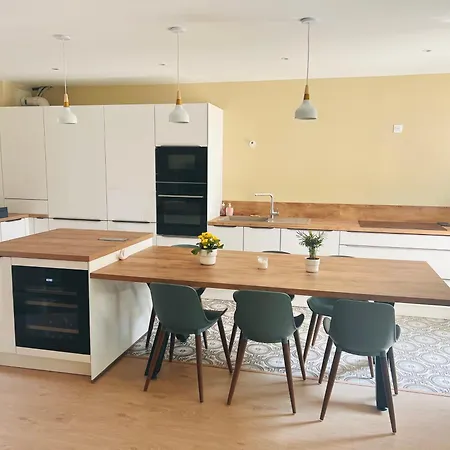 Villa Maison Familiale Avec Jardin 8eme