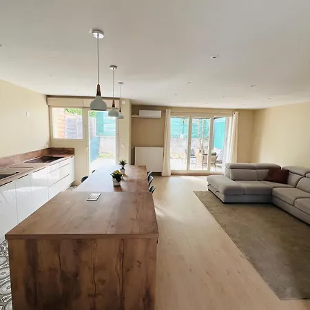 Maison Familiale Avec Jardin 8eme Villa *